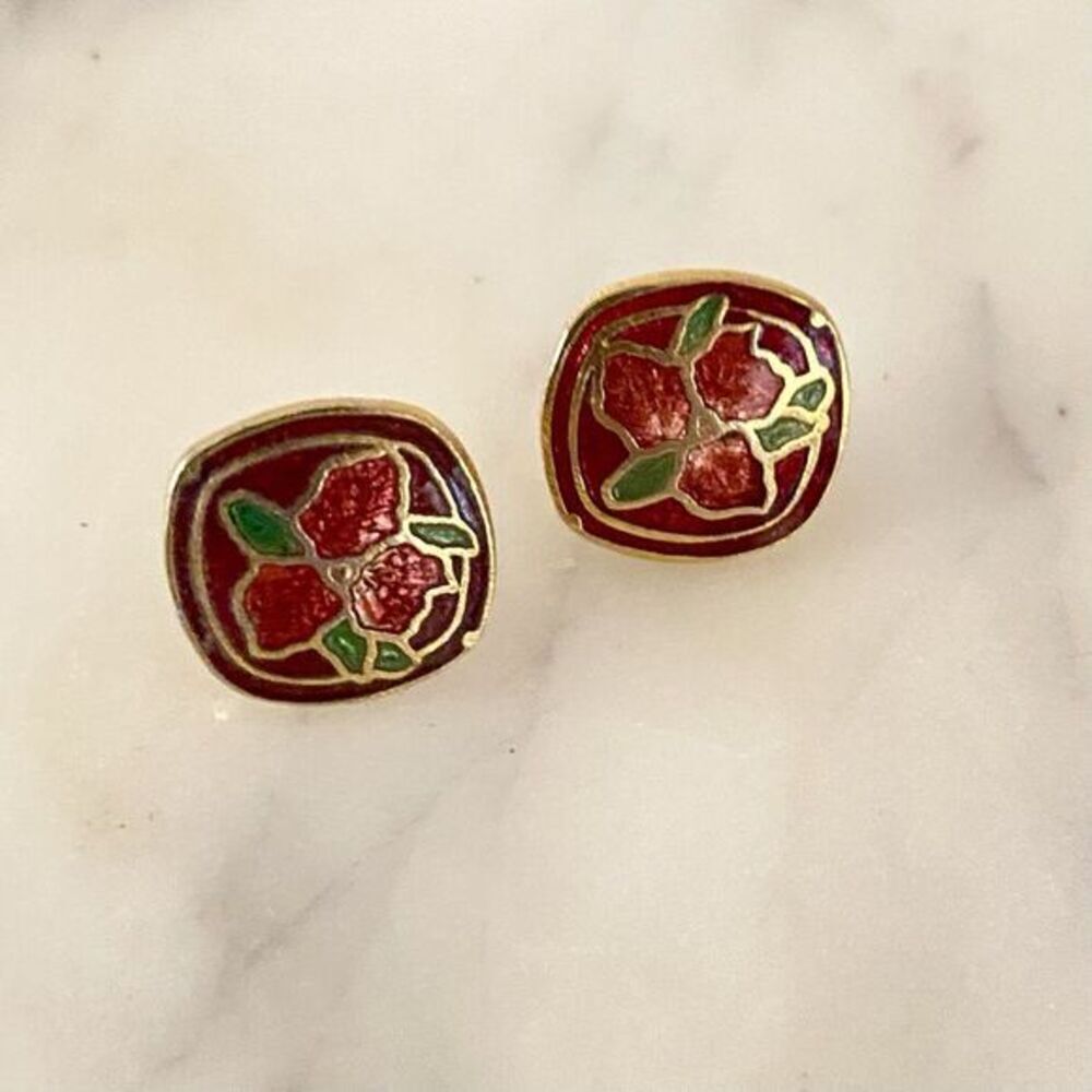 Vintage Dainty Red Flower Cloisonne Stud Earrings Gold Tone